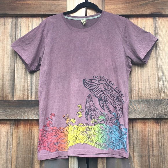 3/$20 Babu Ocean of Life Graphic T - Picture 2 of 8